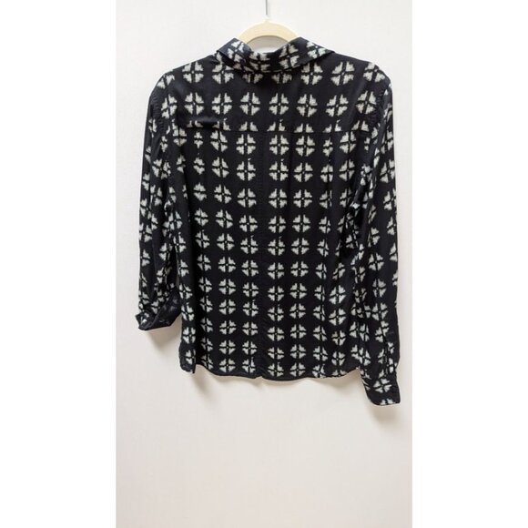 velvet by Graham & Spencer Black/White Printed Button-Down Shirt - Picture 2 of 2